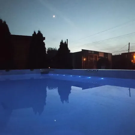 Pensionat Corner Wellness Püspökladány