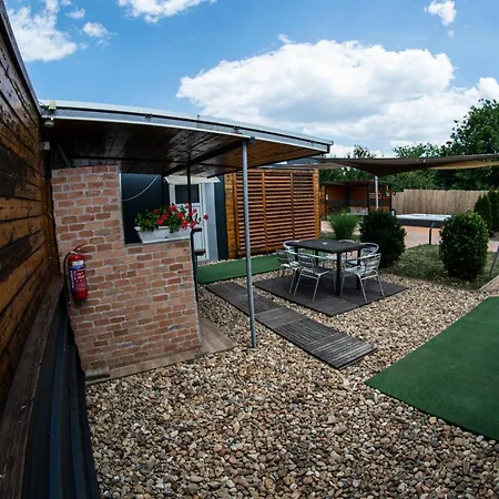 Pensionat Corner Wellness Püspökladány