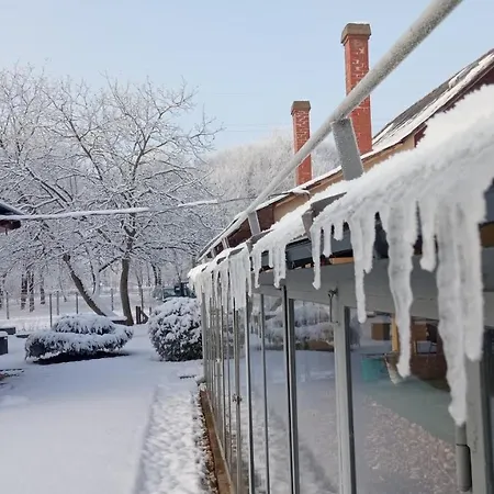 Corner Wellness Pensionat Püspökladány