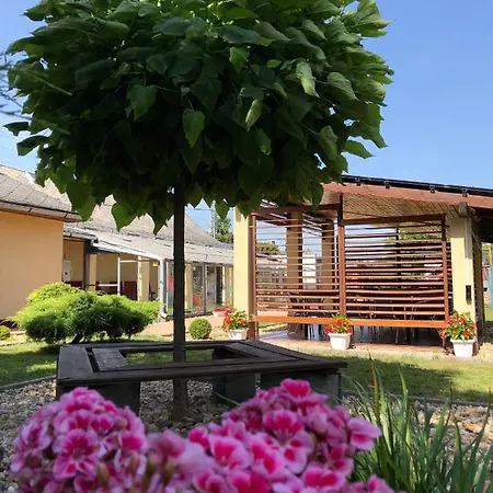 Corner Wellness Pensionat 4*