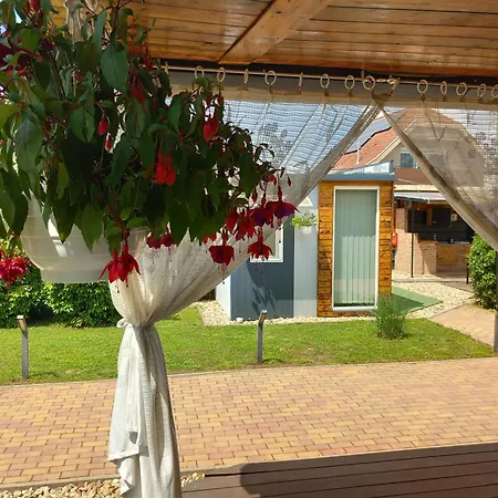 Corner Wellness 4* Püspökladány